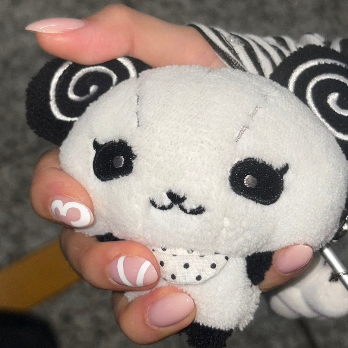 [Ribbon Honey] Panda Plush Keychain