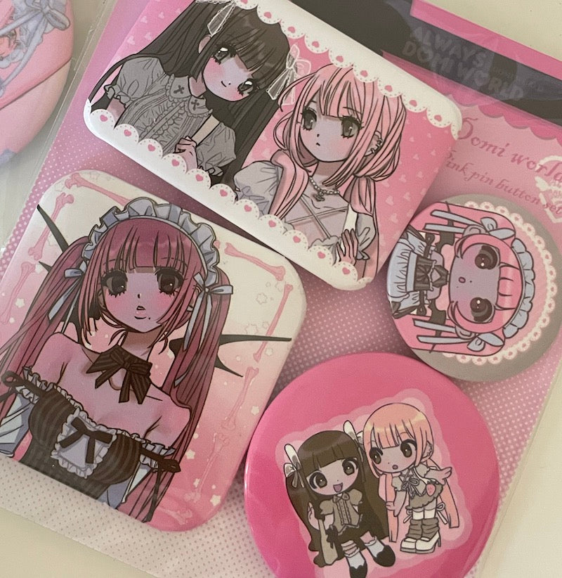 Domi World Badge