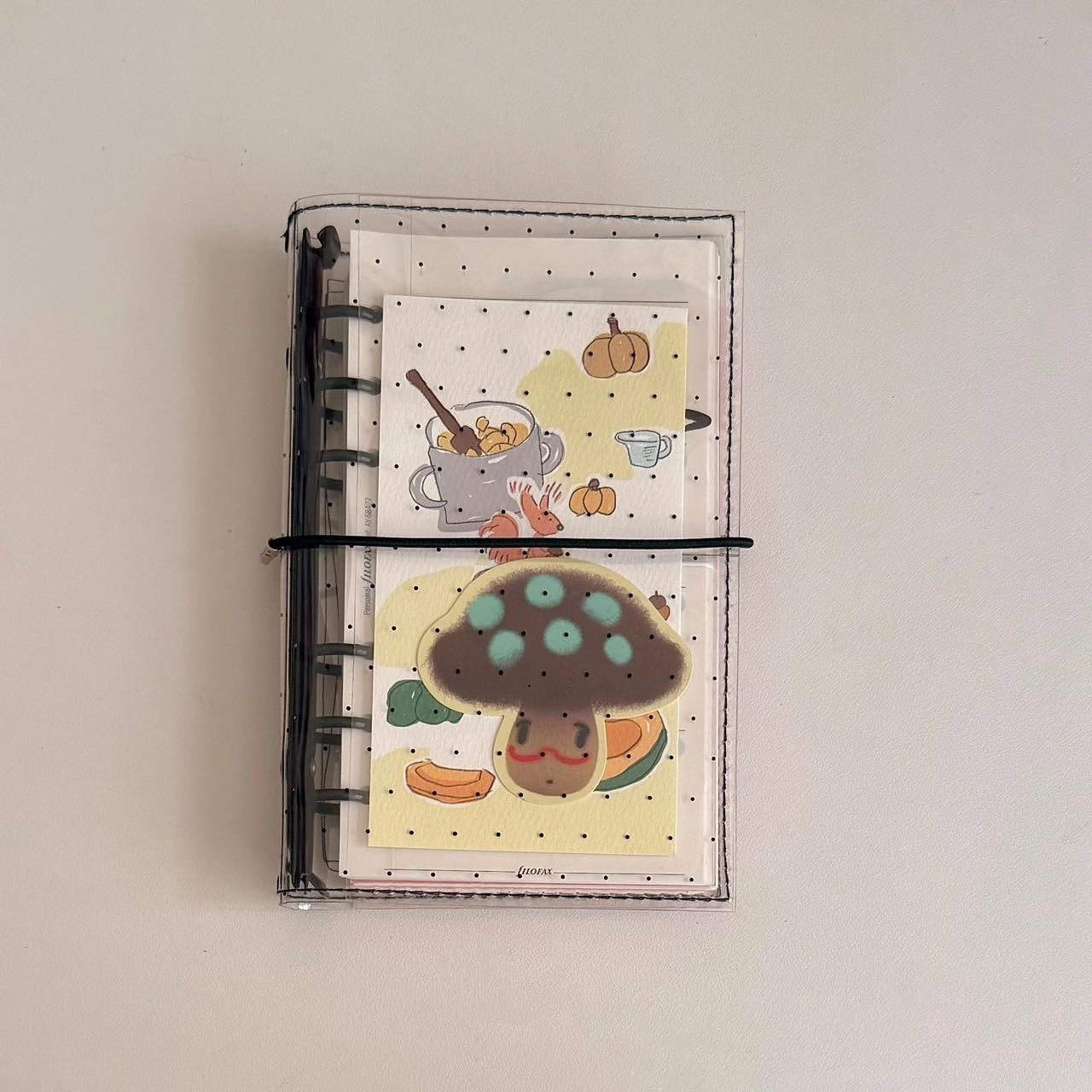Soapbubble A6Personal Black Dot Binder