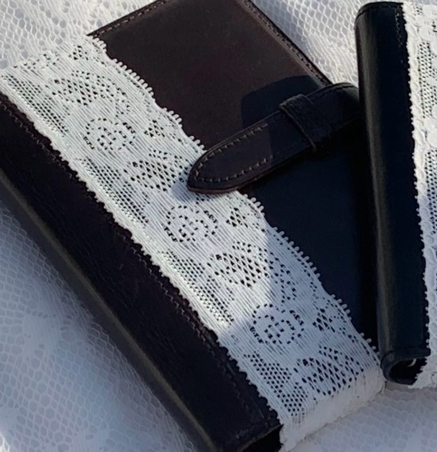 Moe Recipe A7 Lace Journal Strap