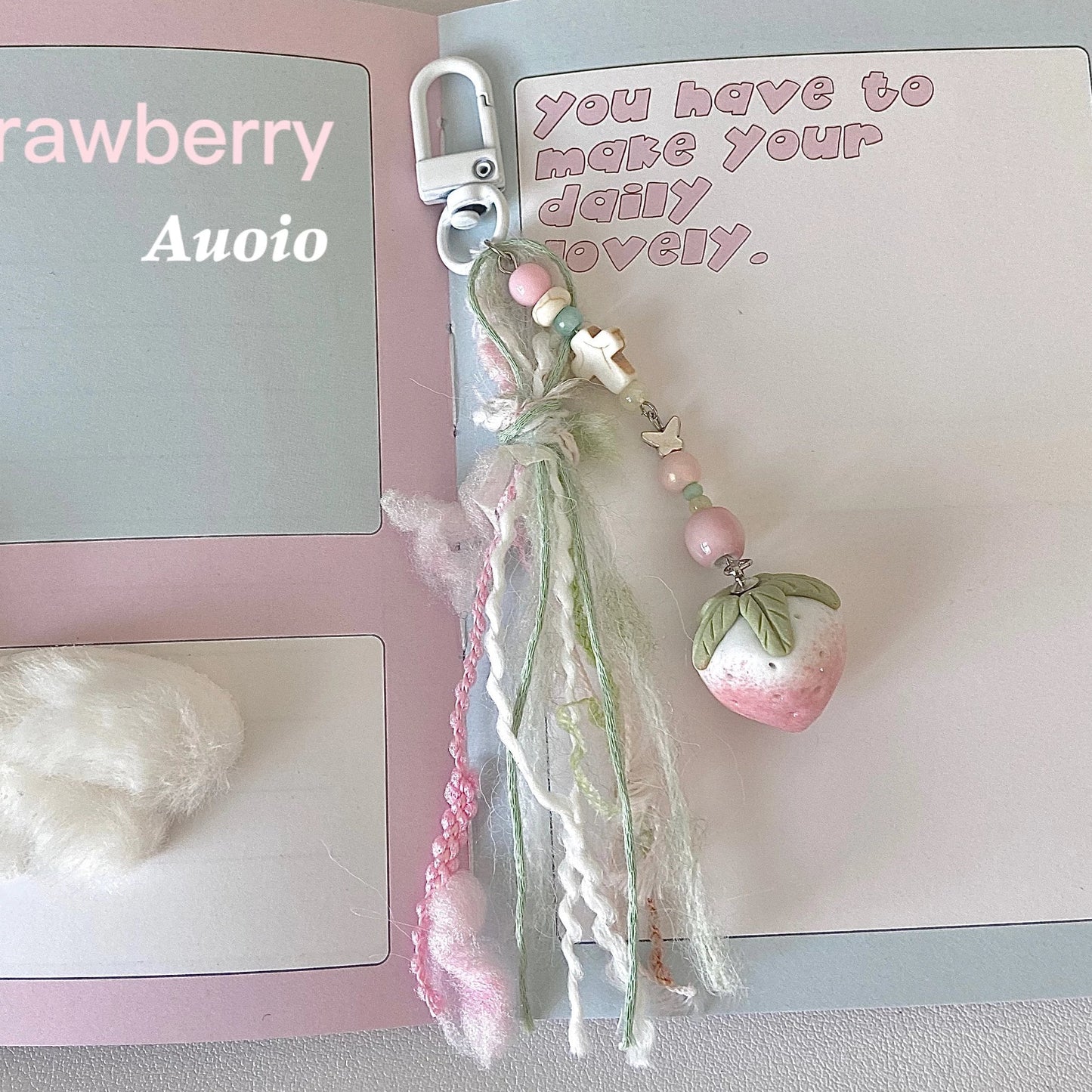 Auoio Strawberry Pendant/Chain