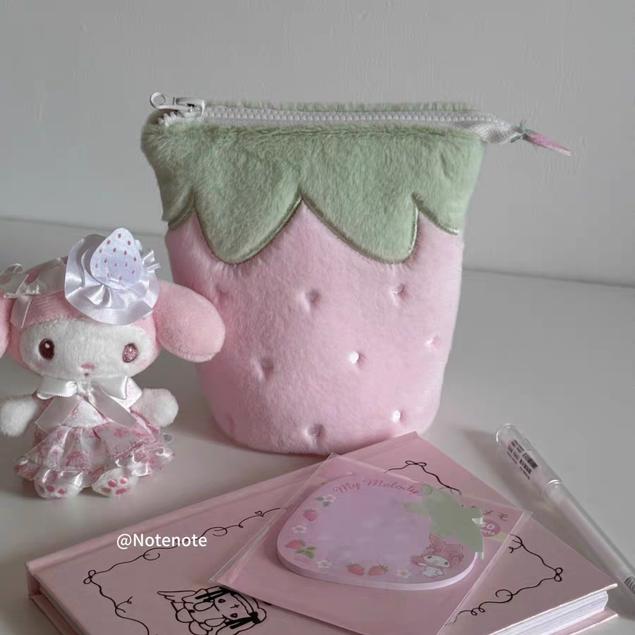 Notenote Strawberry Pouch
