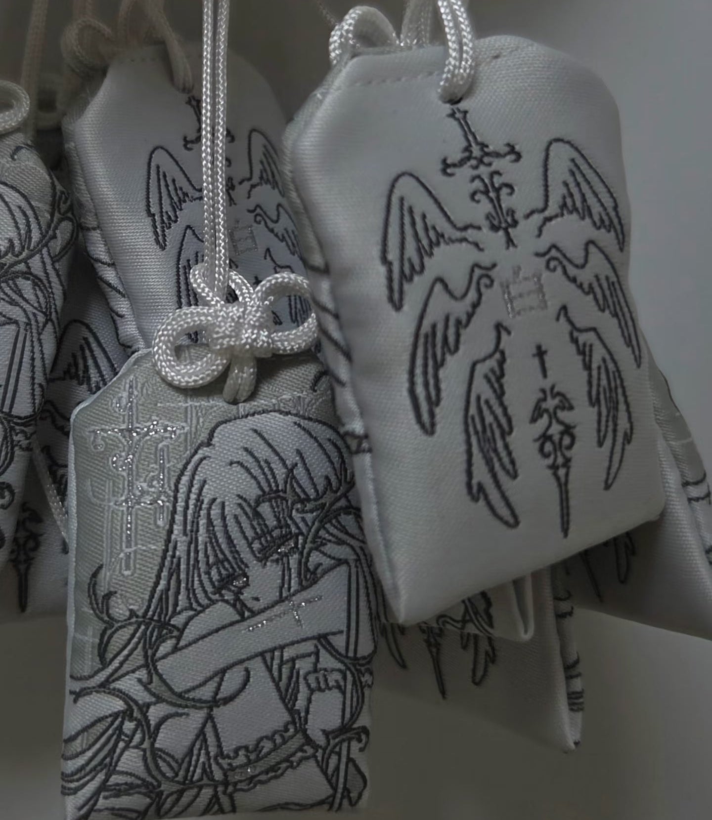 Dawnitive Wave Omamori Black/White