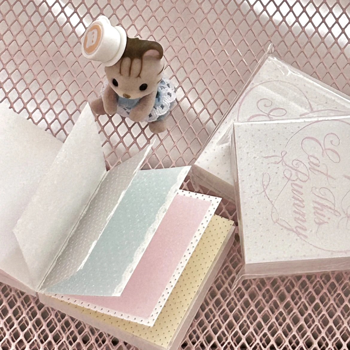 [Eat This Bunny] Dot Memo Book