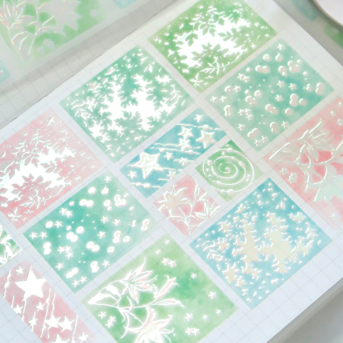 [Pearly Button] Face of Light Kiss Cut Tape