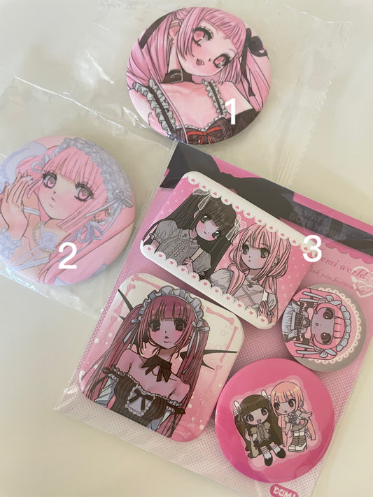 Domi World Badge